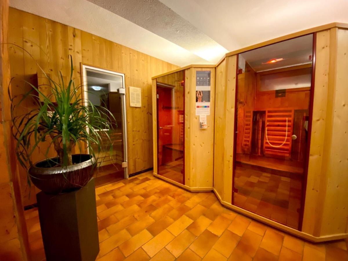סרפהאוס Hotel Komperdell מראה חיצוני תמונה